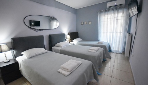 Economy Triple Room, Non Smoking, Ensuite (R22)