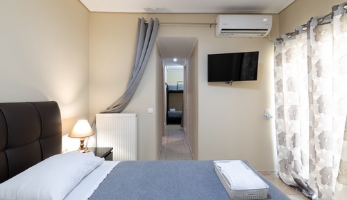 Economy Triple Room, Non Smoking, Ensuite (R12)