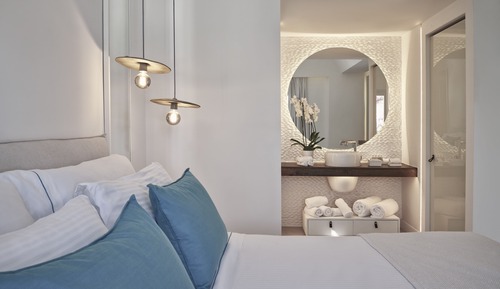 Standard Room, 1 Queen Bed (Signature Room)