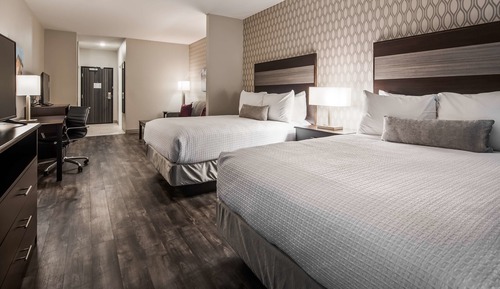 Suite, 2 Queen Beds, Non Smoking, Refrigerator & Microwave (with Sofabed)