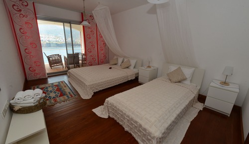 Deluxe Triple Room, Multiple Beds, Sea View