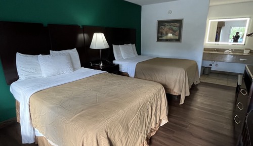 Standard Room, 2 Queen Beds, Non Smoking