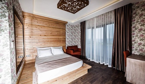 Deluxe Double Room, Lake View