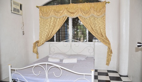 King 1 (Calypso House)