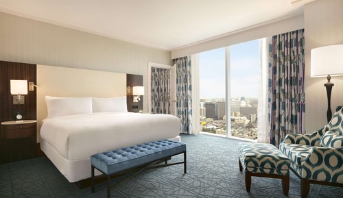One Bedroom Suite, 1 King Bed