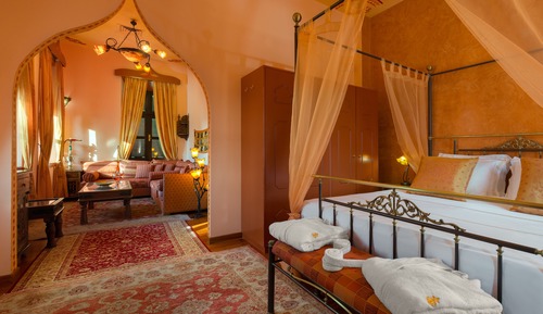 Deluxe Suite, Jetted Tub, Partial Sea View (Tzami)