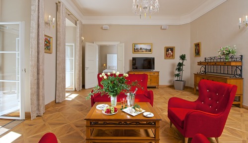 Deluxe Apartment (separate bedroom, terrace, park view)
