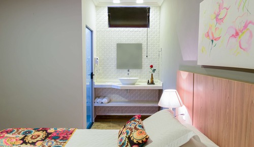 Family Room, Garden View