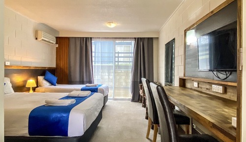 Deluxe Triple Room