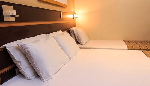 Executivo (1 Cama Casal + 1 Cama de Solteiro)