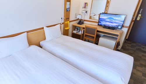 Economy Twin Room, Smoking