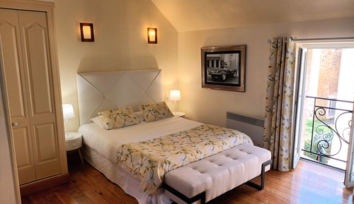 Superior Room, 1 Queen Bed (2 pers Colbert)