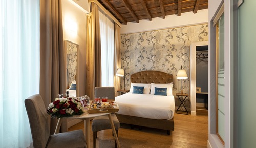 Deluxe Room, City View