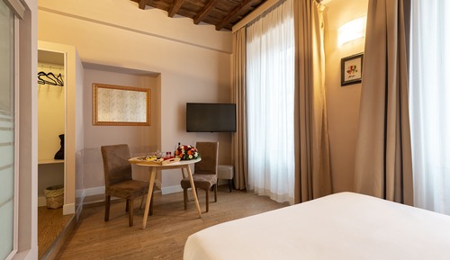 Superior Room, City View