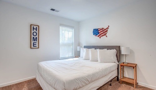 House, Multiple Beds, Patio, Garden View (High Point House Huit Retreat 4)