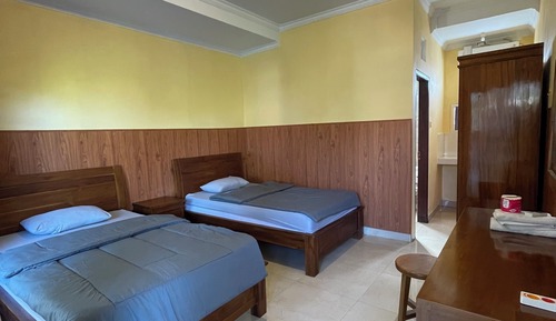 Standard Apartment, Valley View