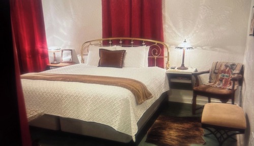 Deluxe Single Room