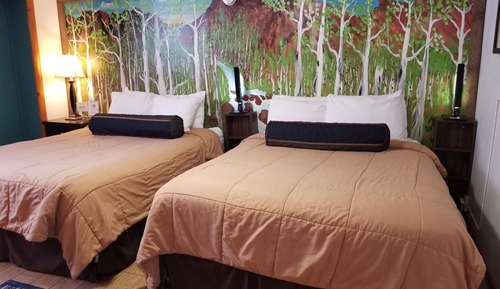 Double Room, 2 Queen Beds, Mountain View