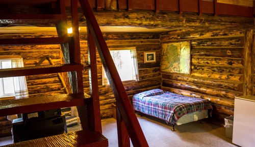 Cabin, Mountain View, Mountainside (#1 Chinook)
