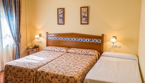 Triple Room