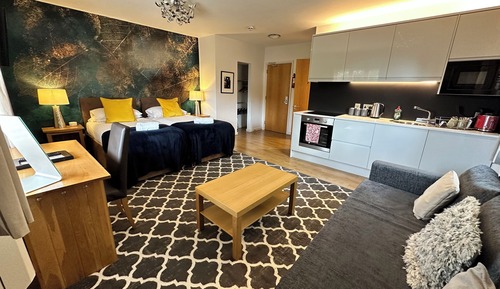 Classic Suite, 1 King Bed, Non Smoking
