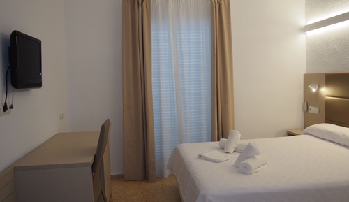Standard Room, Terrace, Partial Ocean View