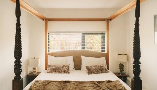 Double Room with Private External Bathroom