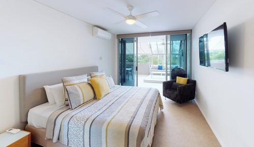 Standard Apartment, Valley View