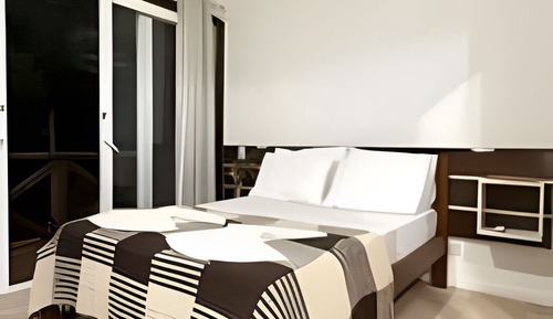 Basic Double Room, Garden View