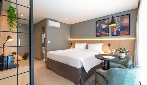 Superior Room, 1 King Bed, Kitchenette