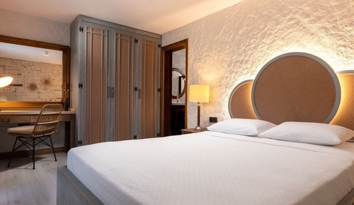 Superior Room, Garden View