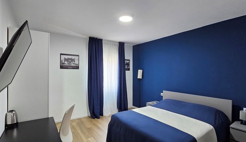 Deluxe Room, City View