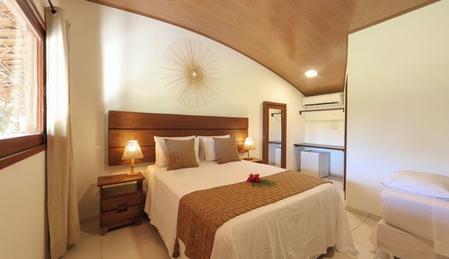 Room, Garden View