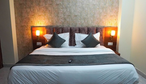 Deluxe Double Room, City View
