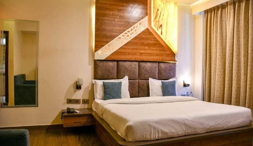 Deluxe Double Room, Balcony, City View