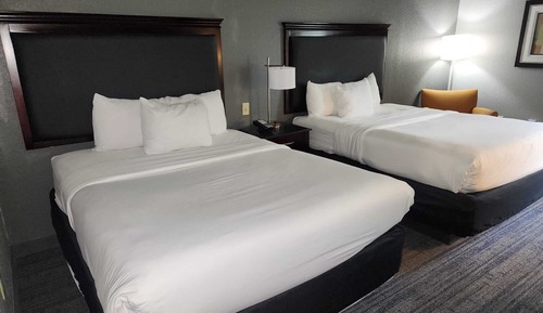 Standard Room, 2 Queen Beds, Non Smoking