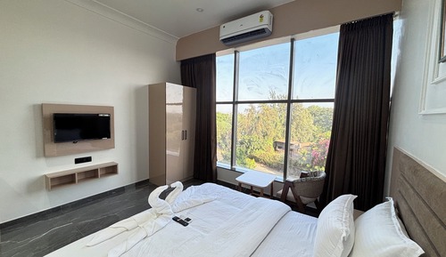 Premium Room, City View