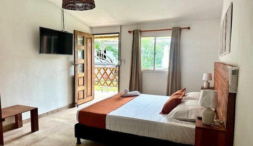 Standard Double Room, Garden View