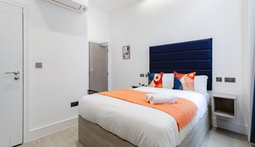 Quadruple Room, Ensuite, City View