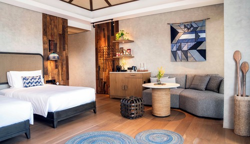 Deluxe Room, 2 Double Beds, Pool Access (Nature View)