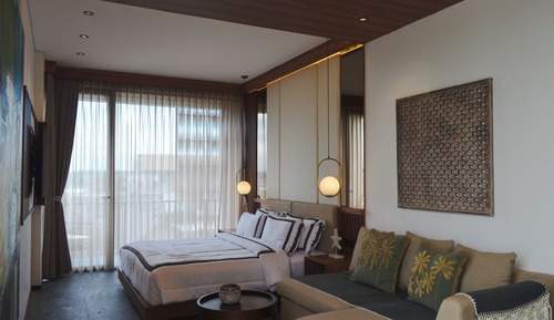 Premium Studio, Balcony, Pool View