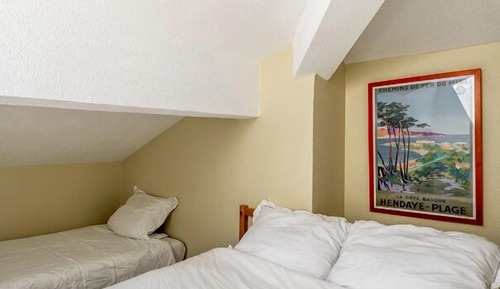 Family Duplex, Balcony