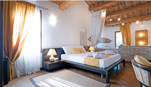 Luxury Suite, Garden View