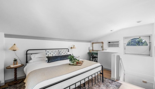 Apartment, 1 King Bed with Sofa bed, Non Smoking, Air conditioning (ICEHOUSE)