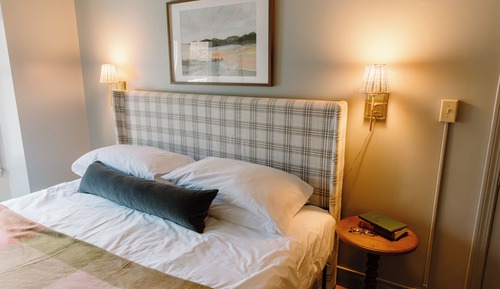 Classic Room, 1 King Bed, Non Smoking, Air conditioning (JORDAN)