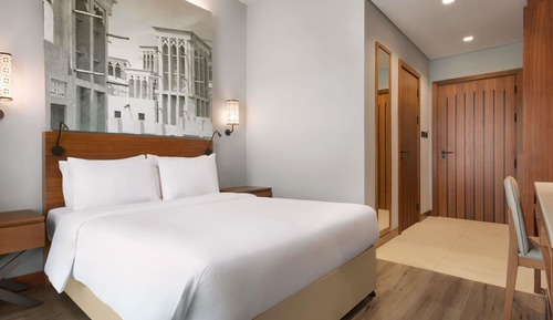 Superior Room, 1 Queen Bed
