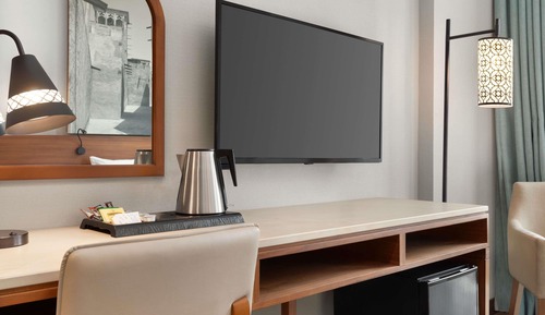 Superior Room, 1 Queen Bed, Park View
