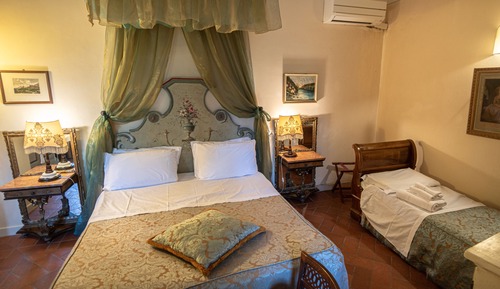 Superior Triple Room