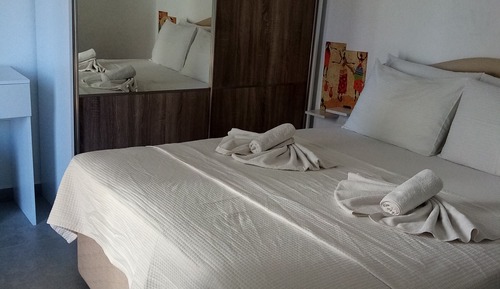 Apartment, 2 Bedrooms, Garden View