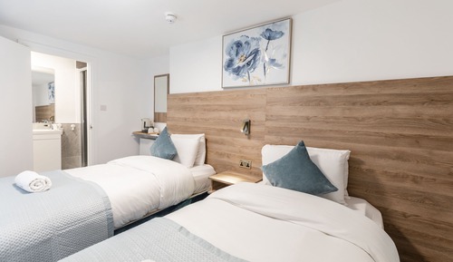 Premium Twin Room, Ensuite